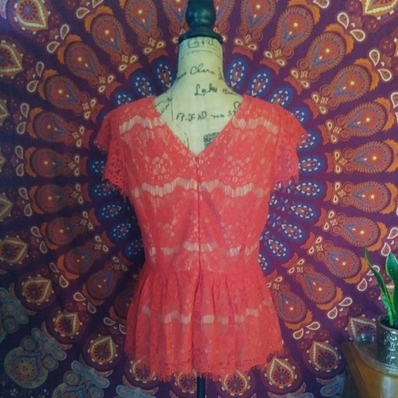 Anthropologie Maeve Coral Lace Peplum Top - Picture 3 of 3